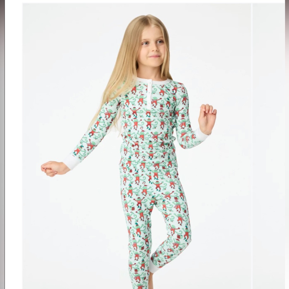 Roller Rabbit Christmas pajamas 2023 size 6 kids